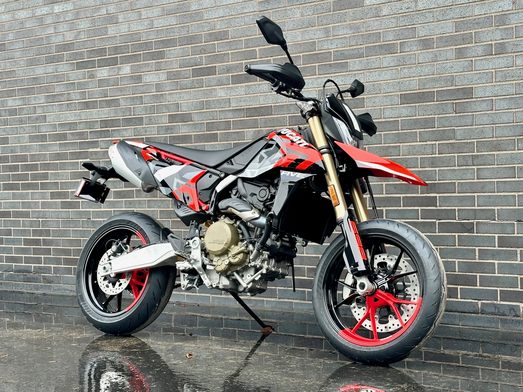 Ducati Hypermotard 698 Mono STD image